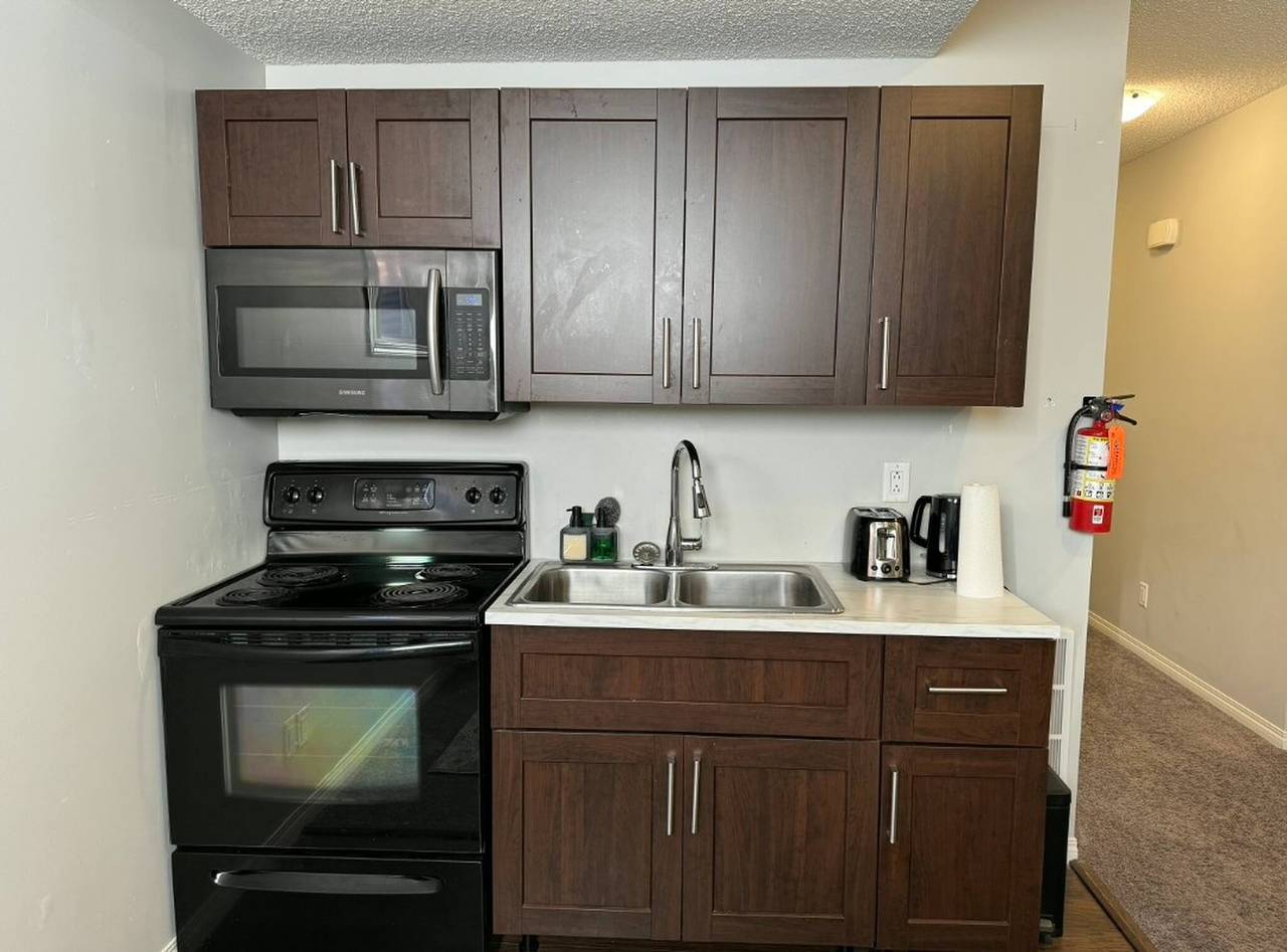 Ruhiges und komfortables 1-Schlafzimmer in Calgary, Kanadische Rocky Mountains