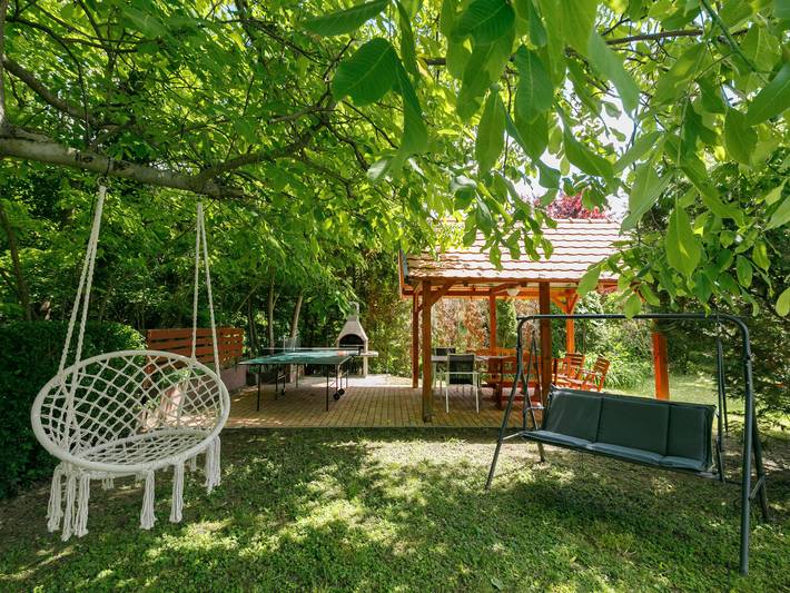 Ferienhaus für 8 Personen, mit Terrasse und Garten am Balaton - 2