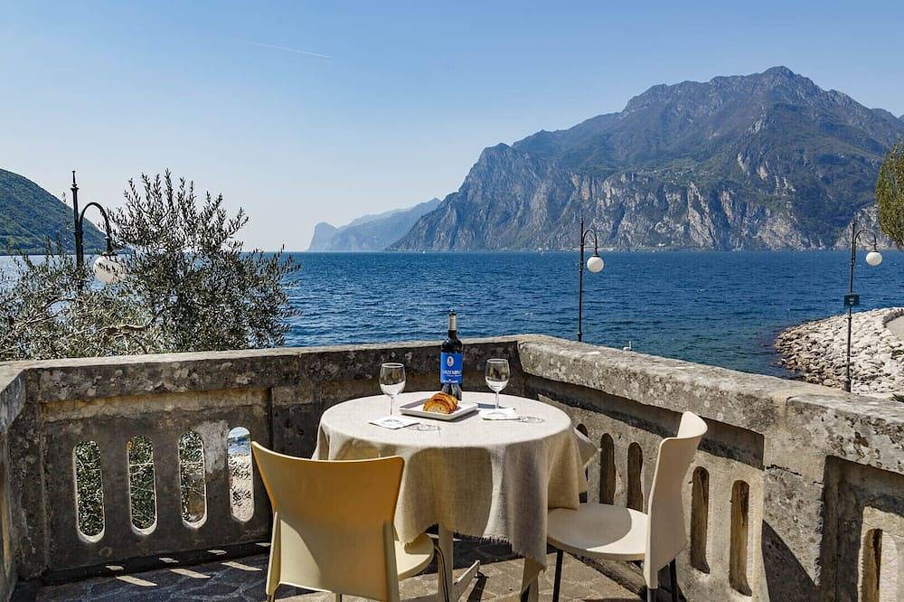 Entire apartment, Ada - apartment - Centro Torbole in Torbole, Nago-Torbole