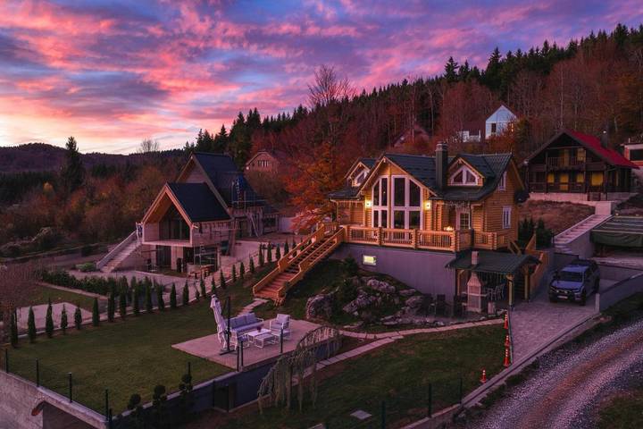 Villa für 8 Personen, mit Garten und Whirlpool - 1