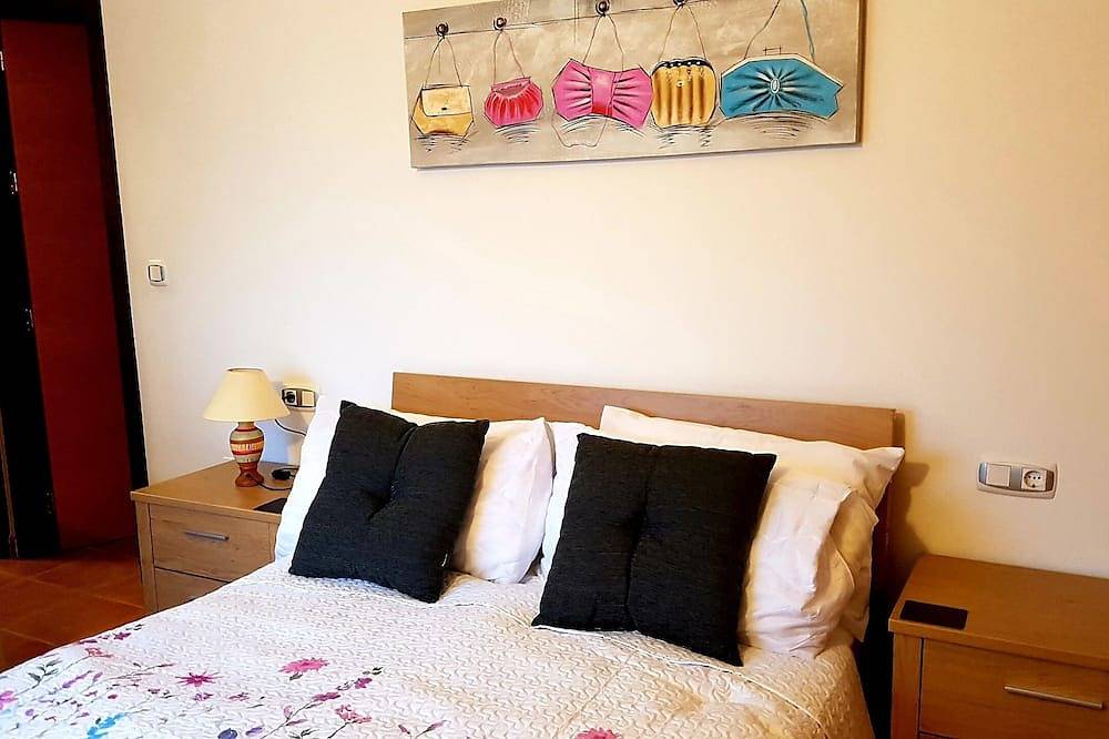 Entire apartment, Penthouse apartment 3.8km from Aguilas seaviews large private roof top terrace in Los Geraneos, Costa Cálida