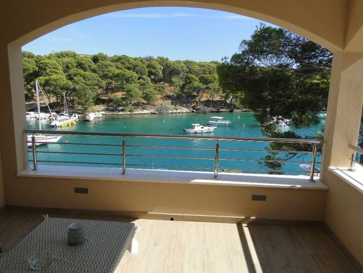 Ferienwohnung für 2 Personen, mit Pool und Balkon in Primosten