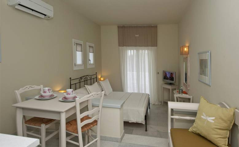 Ganze Wohnung, Ferienwohnung für 2 Personen mit Balkon in Naxos