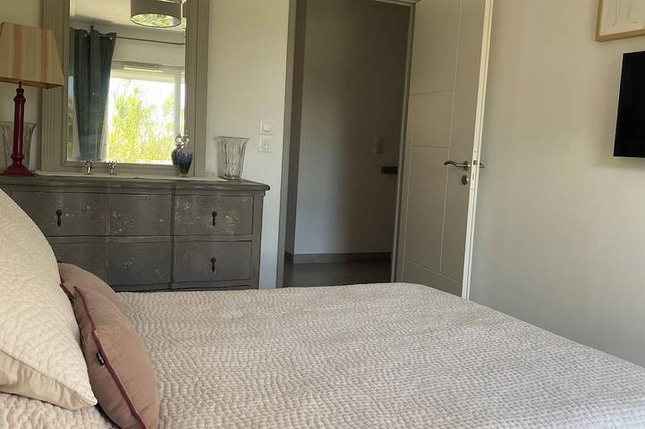 Villa Toscana, 80 m², 2 Schlafzimmer, Klimaanlage. 12 Minuten von Saint-Rémy und Avignon in Noves, Arles und Umgebung