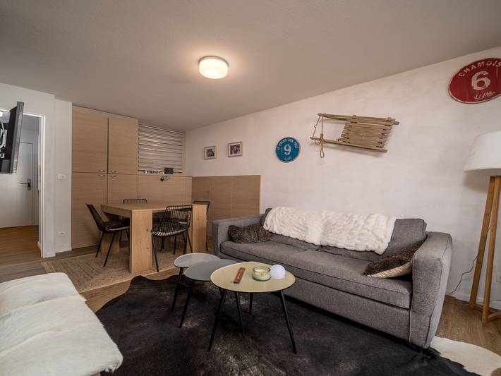Apartamento entero, Encantador estudio con vistas a la montaña y acceso a piscina in La Foux d'Allos, Allos
