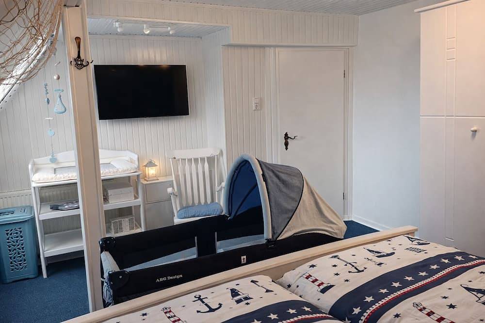 Haus Marilene mit eingezäuntem Garten nahe Nordsee und Greetsiel in Krummhörn, Landkreis Aurich