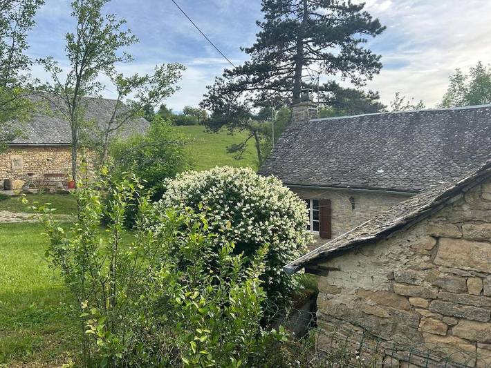 Location de vacances pour 6 personnes, avec Terrasse ainsi que Jardin et Vue à Coubisou - 3
