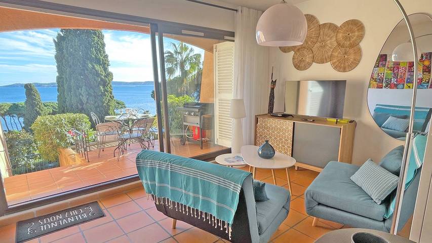 Studio entier, Studio - 2/4 personnes - Vue mer - Climatisation - Piscine résidence - Wifi - Plage - Sainte Maxime in Sainte-Maxime, Côte méditerranéenne (France)