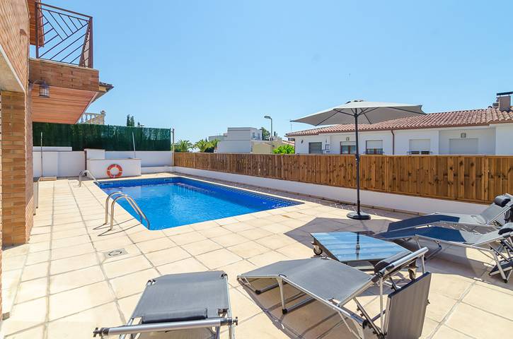 Club Villamar - Dorothy in Blanes, Costa Brava
