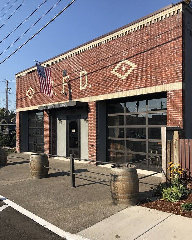 Downtown Carlton Luxus Cottage für zwei 🍷 in Carlton, Yamhill County