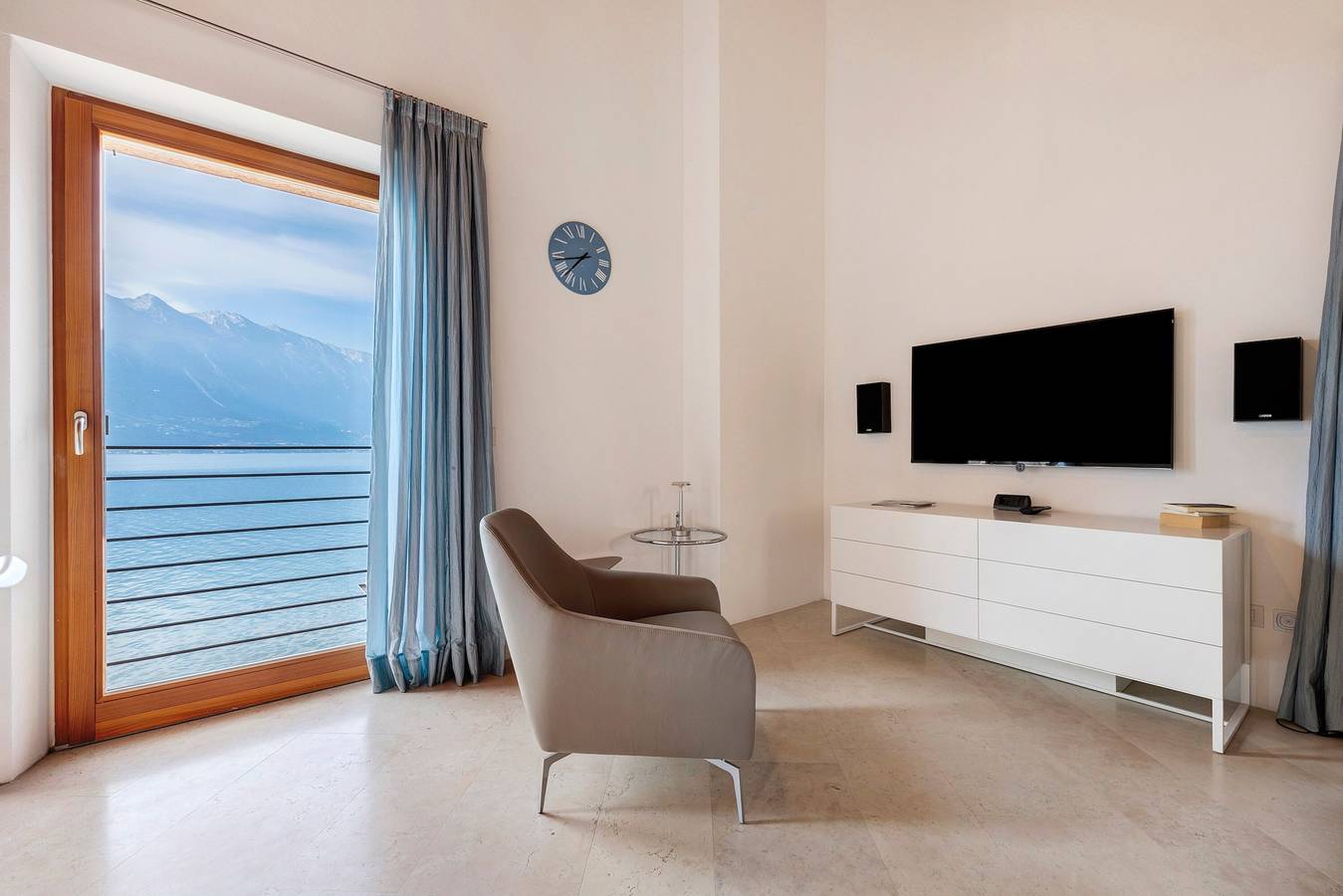 Hel lejlighed, Apartment 'Antea' with Lake View, Wi-Fi and Air Conditioning in Limone sul Garda, Garda-Fjellene