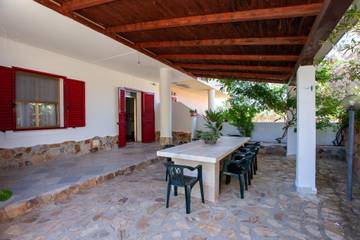 Gîte pour 6 personnes, avec jardin à Cala Liberotto