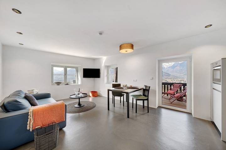 Ferienwohnung für 2 Personen, mit Sauna und Balkon in Meran