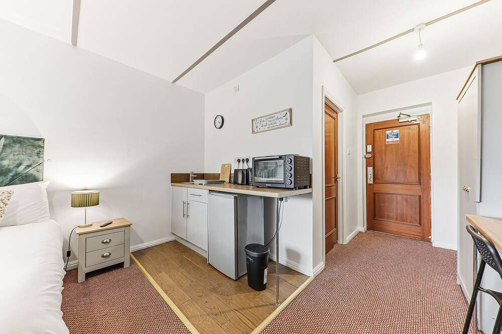 Entire apartment, Hayy Studios at Castleford in Wakefield, West Yorkshire