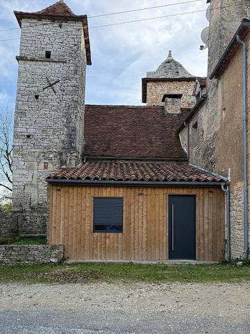 Gîte pour 4 personnes, avec piscine à Gindou