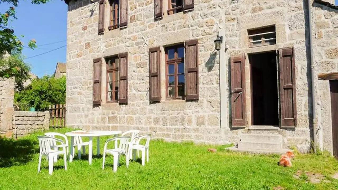 Ganze Ferienwohnung, Ferienwohnung für 6 Personen in Sinières-Planes in Saint-Laurent-de-Muret, Mende und Umgebung