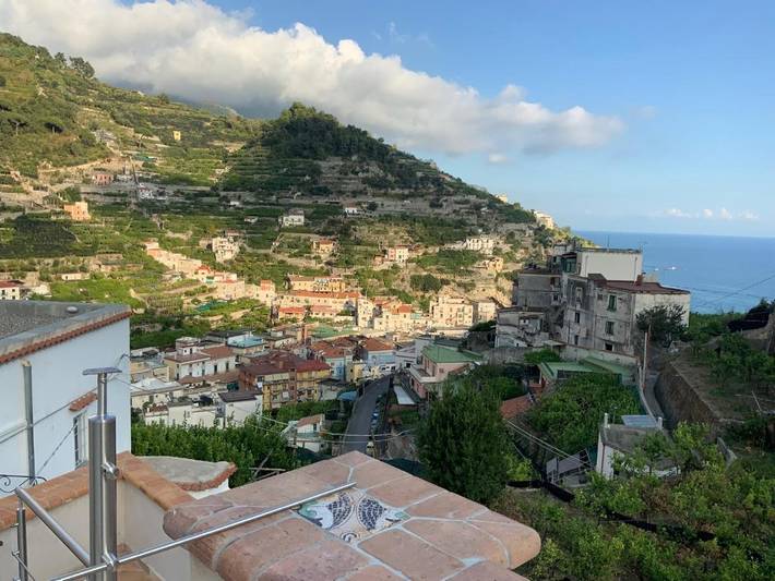 Location de vacances pour 2 personnes, avec jardin ainsi que piscine et vue à Minori - 3