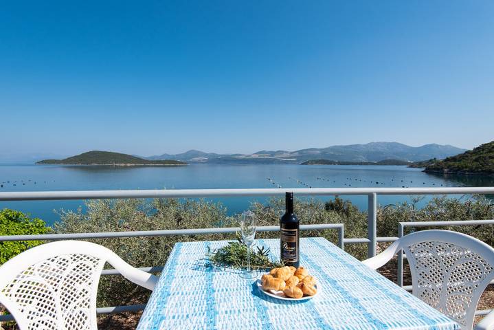 Ganze Wohnung, 2-Zimmer-Ferienwohnung am Strand Bucht Pjestata, Peljesac -b in Dubrovnik-Neretva
