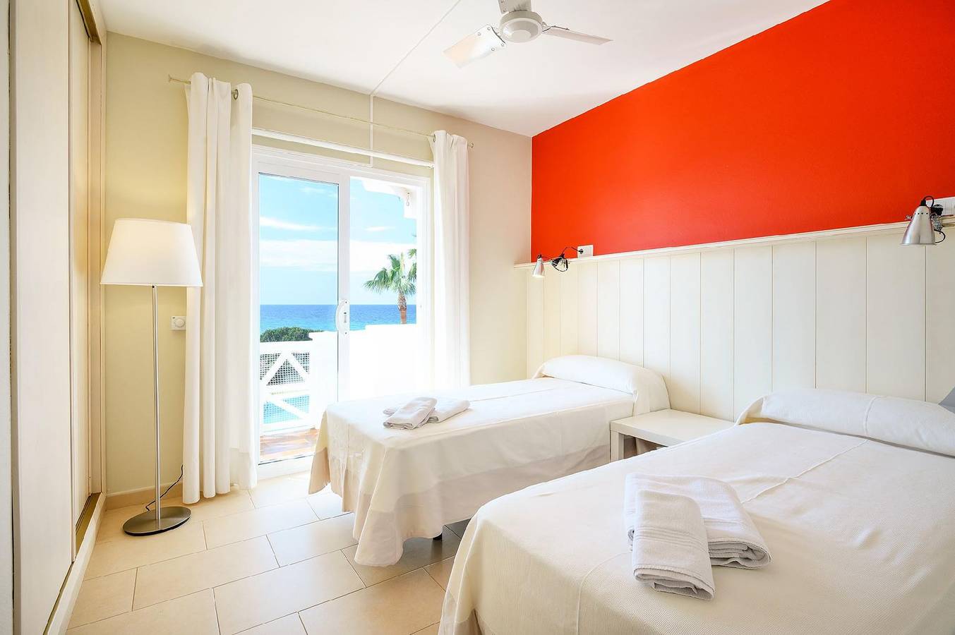 Apartamento vacacional entero, Apartment for 5 persons approx. 85 qm in Santo Tomas, Menorca (South coast of Menorca) in Santo Tomas, Es Migjorn Gran