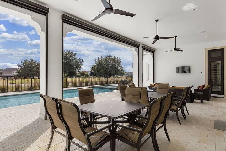Vacation house for 32 people, with pool in Central Florida