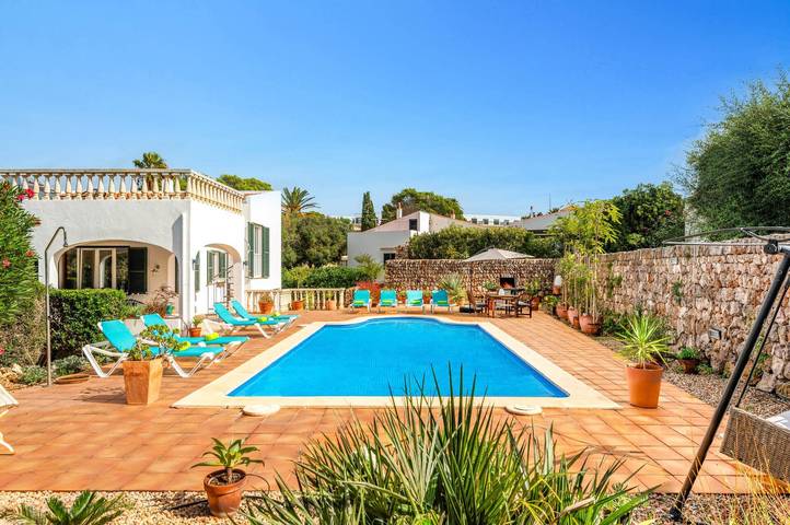 Villa Can Palmeras by Villa Plus in Es Canutells, Maó