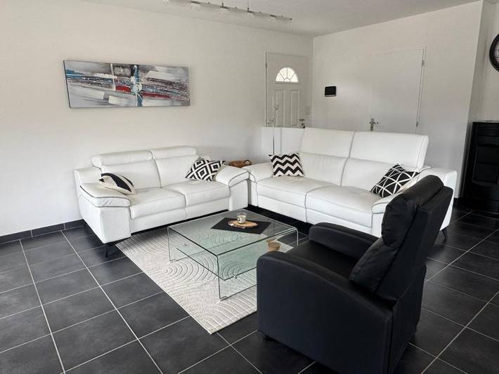 Location de vacances pour 6 personnes, avec jardin ainsi que vue et piscine à Cabasse - 4