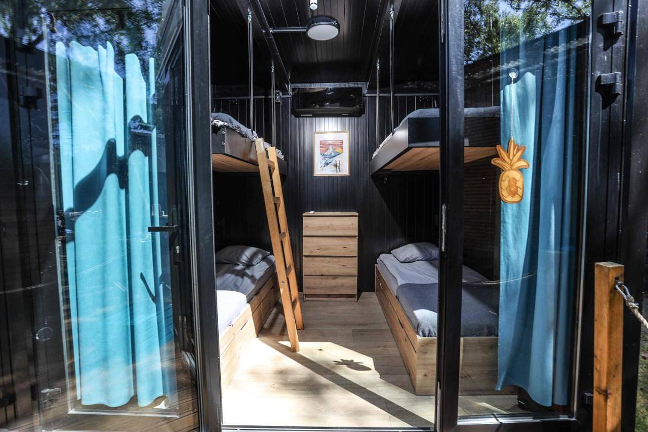 Klimatyzowane Surf Domki - Maszoperia Sun4Hel - Letnia Baza Snowshow na Półwyspie Helskim in Jastarnia, Halbinsel Hel