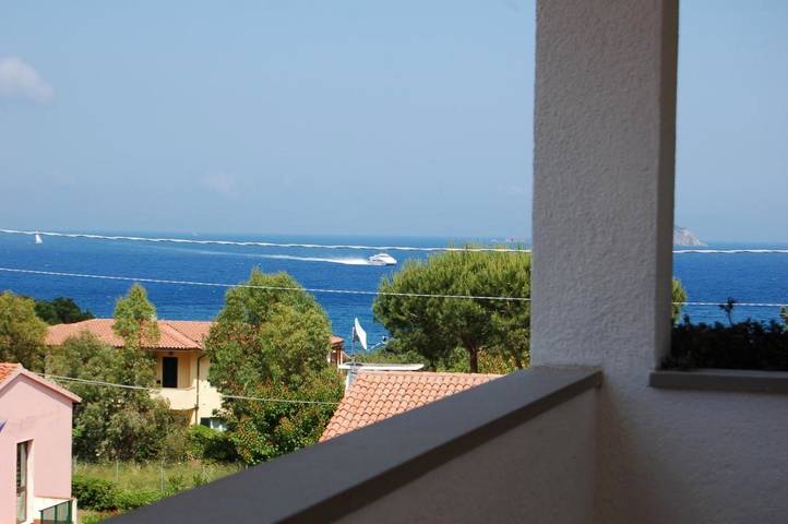 Appartamento vacanze per 4 persone, con balcone e giardino nonché panorama - 1