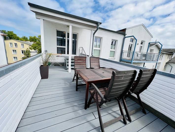 Ferienwohnung für 4 Personen, mit Balkon und Balkon/Terrasse sowie Terrasse in Rostock