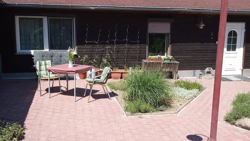 Ferienhaus für 2 Personen, mit Garten in Potsdam