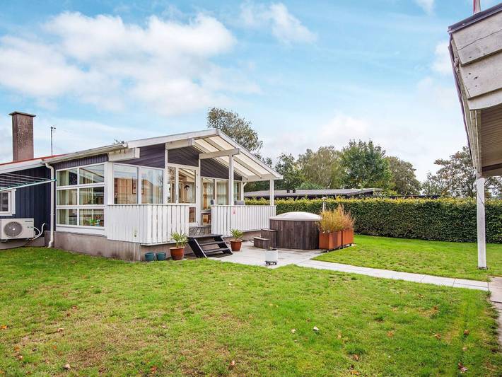 Ferienhaus für 7 Personen, mit Terrasse und Garten in Juelsminde