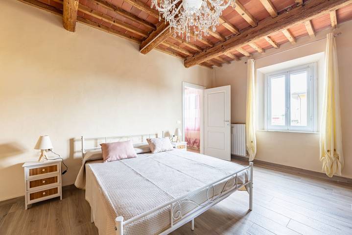 Appartamento intero, Casa Vacanze Irene con Patio e Parcheggio in Montecatini Terme, Provincia di Pistoia