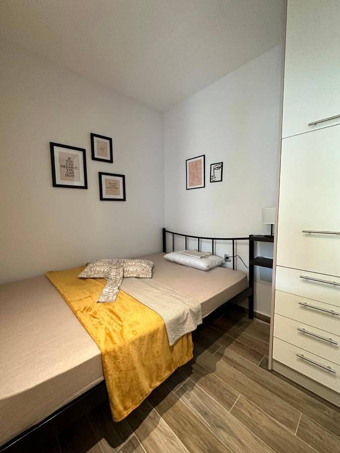 Gîte pour 3 personnes, avec terrasse et vue à Serrès - 3