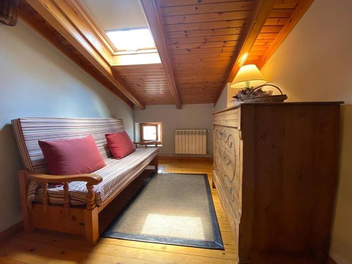 Gîte pour 7 personnes, avec balcon et jardin à Pardines - 4