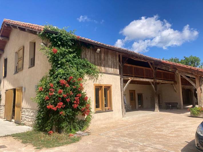 Maison d’hôte pour 4 personnes, avec balcon et jardin à Pérouges