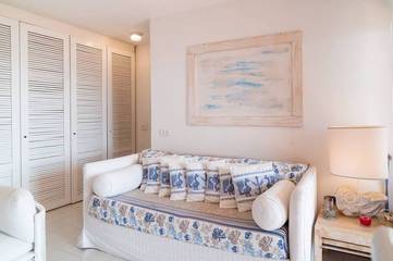 Holiday Apartment for 4 People in Olbia-Tempio, Costa Smeralda, Photo 2