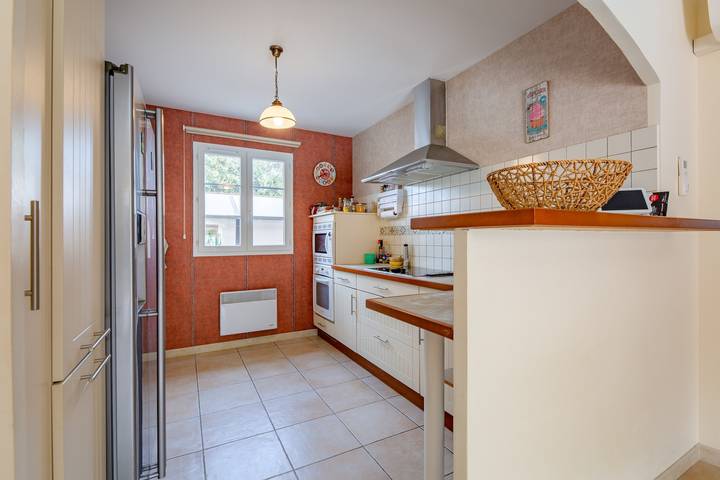 Location de vacances pour 6 personnes, avec piscine ainsi que jardin et terrasse, animaux acceptés à Le Thoronet - 3