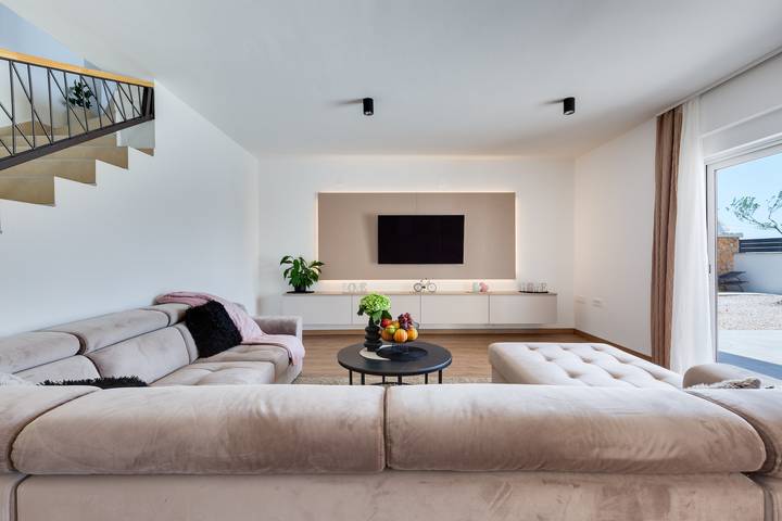 Villa pour 8 personnes, avec jardin et piscine à Biograd na Moru - 3