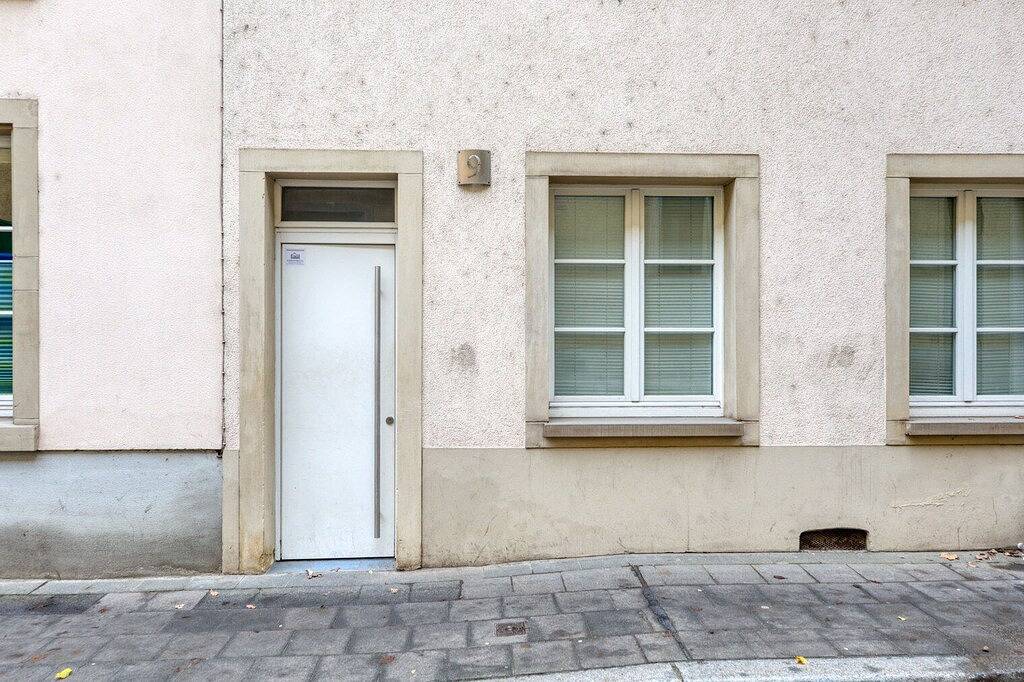 Ganze Wohnung, Renovated Grund 1Br nr bus station, by Blueground in Luxemburg (Stadt), Luxemburg