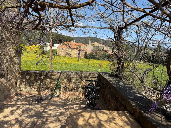 Casa rural para 18 personas, con Balcón y Terraza además de Jardín y Piscina en Capmany - 2