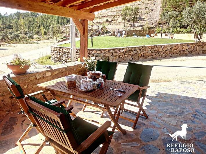 Location de vacances pour 6 personnes, avec jardin ainsi que piscine et vue, adapté aux familles à Proença-a-Nova - 4