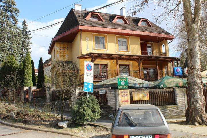Apartament wakacyjny dla 6 osób, z ogród w Miszkolc