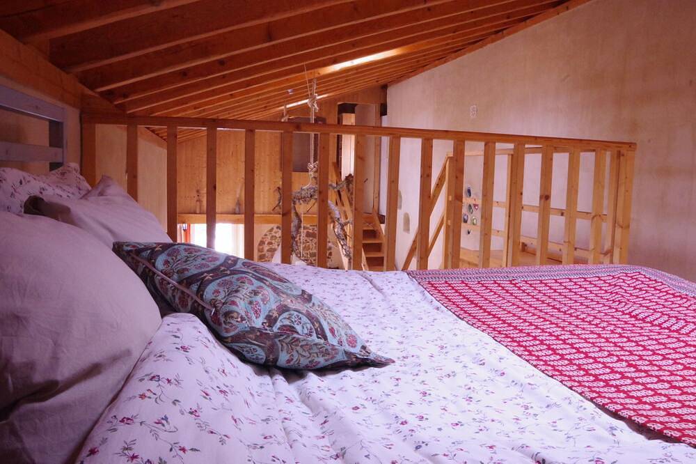 Beautiful self-built ecological house by the river in Odeceixe, Costa Alentejana