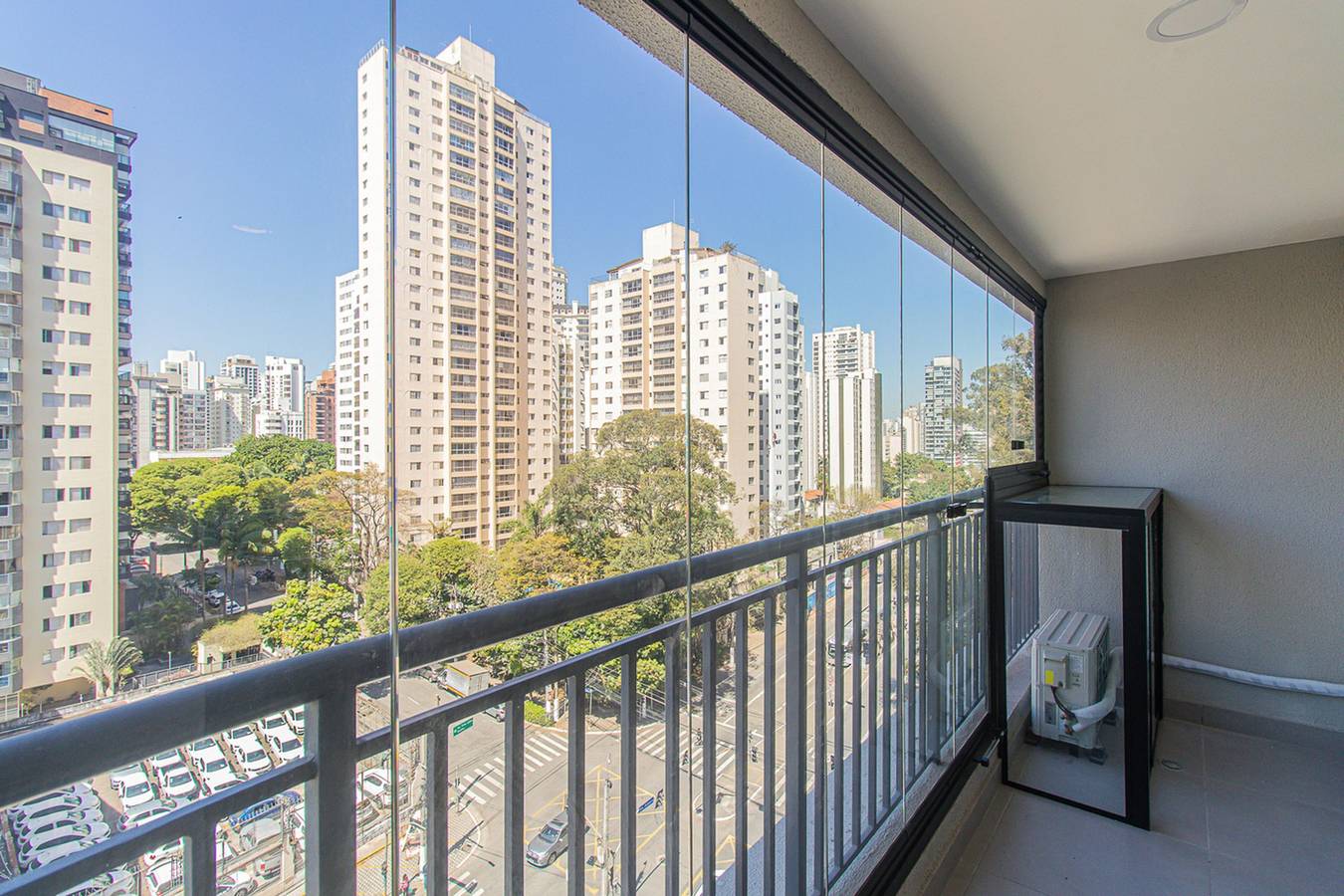 Appartamento intero, Studio com varanda e academia próximo ao metrô in Itaim Bibi, San Paolo (Brasile)