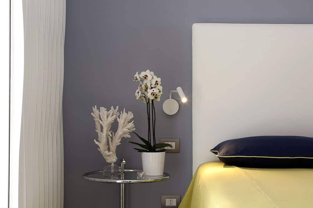 \"Suite Dolce Vita\" Capri Eine Terrasse am Meer 10 Minuten von der Piazzetta in Capri, Neapel Provinz