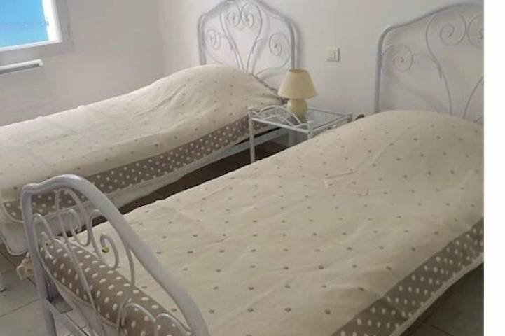 Location de vacances pour 6 personnes, avec terrasse et jardin dans Plage des Huttes - 3