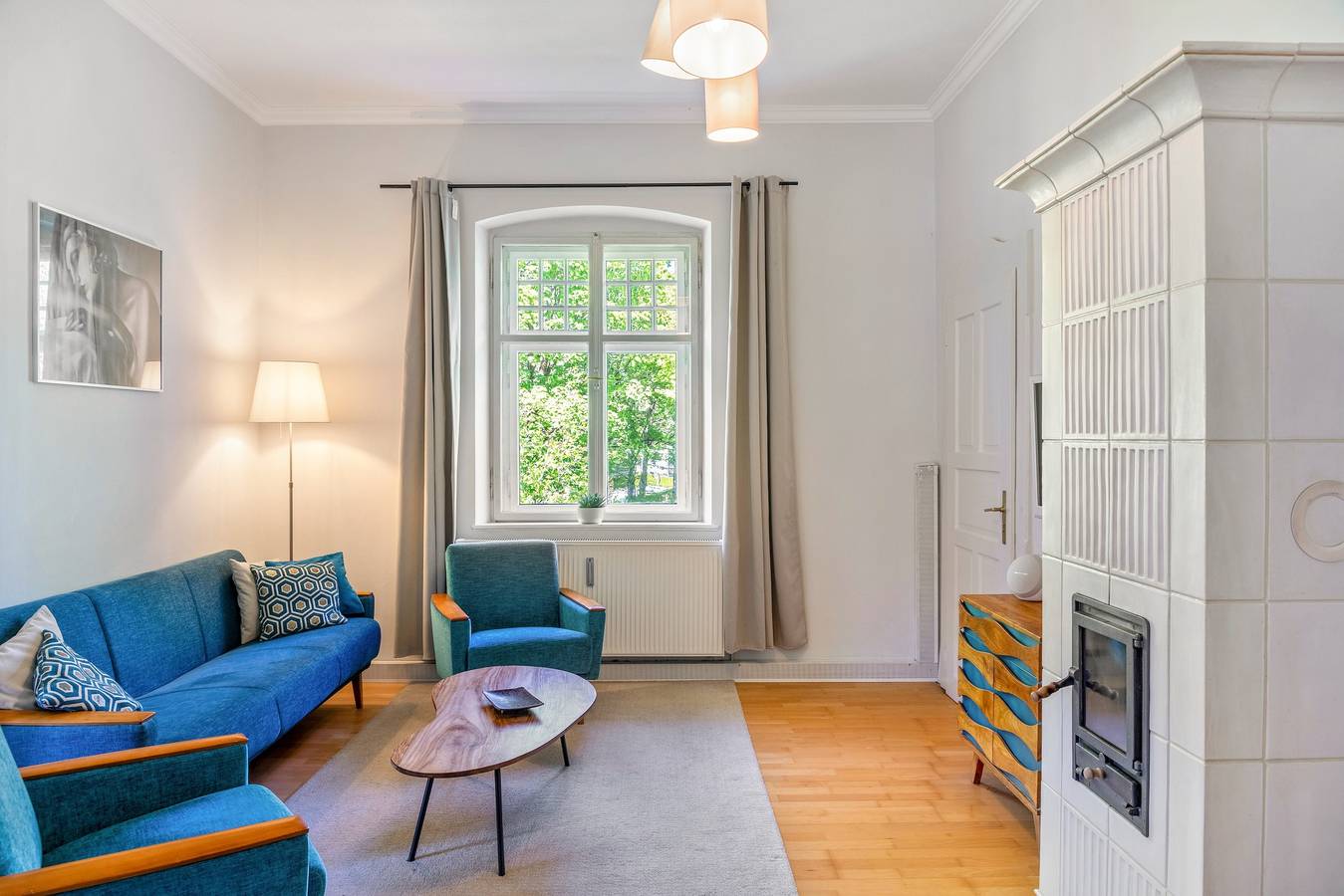 Hel lägenhet, Apartment Alena in Charming Historic Building with Mountain Views, Shared Garden in Garmisch-Partenkirchen, De Bayerska Alperna