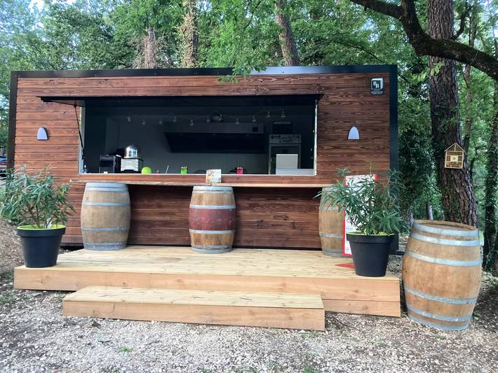 Camping für 2 Personen, mit Pool und Terrasse, mit Haustier in Midi-Pyrenäen - 3