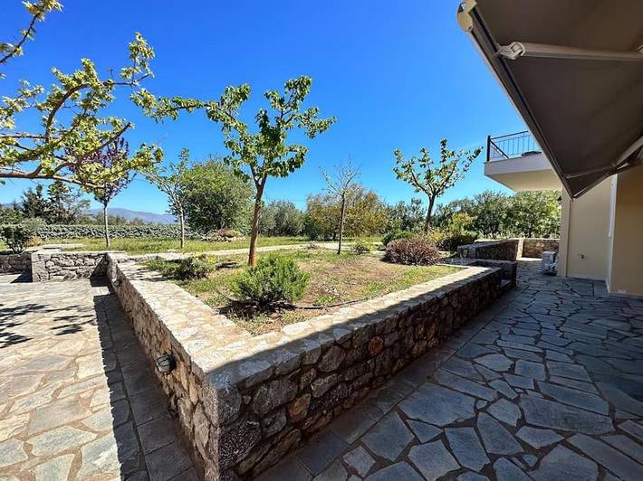 Location de vacances pour 6 personnes, avec jardin ainsi que balcon et vue à Galaxidi - 3