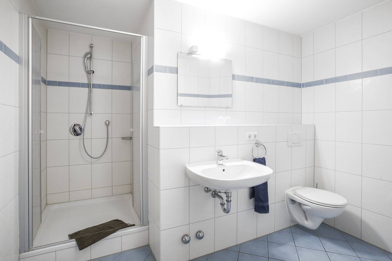 Landgasthof Krone - Doppelzimmer mit Schlafcouch und kostenfreiem Wlan in Offingen, Bayerisch Schwaben